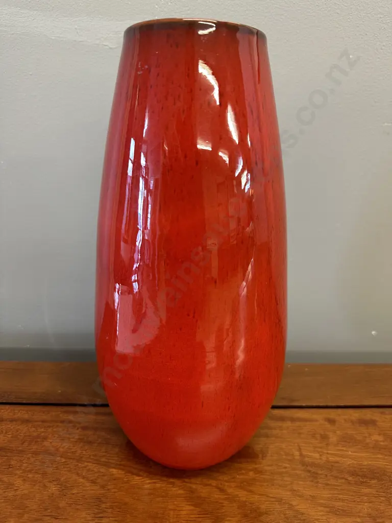 Blue Mountain Red Glazed Pottery Vase H28cm. Image 1++